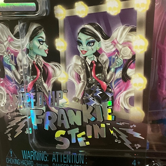 Monster High Frankie Stein Doll with Blue and Pink Outfit - Picture 2 of 3